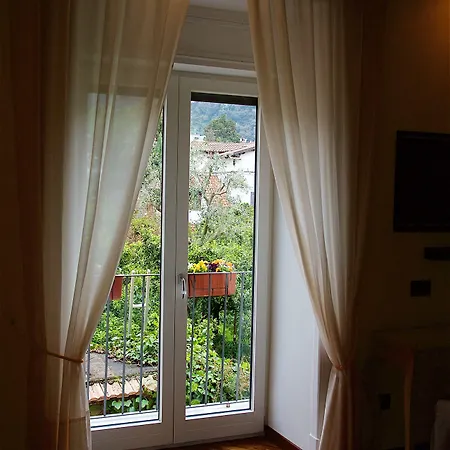 Bed & Breakfast Il Giardino Segreto 4*